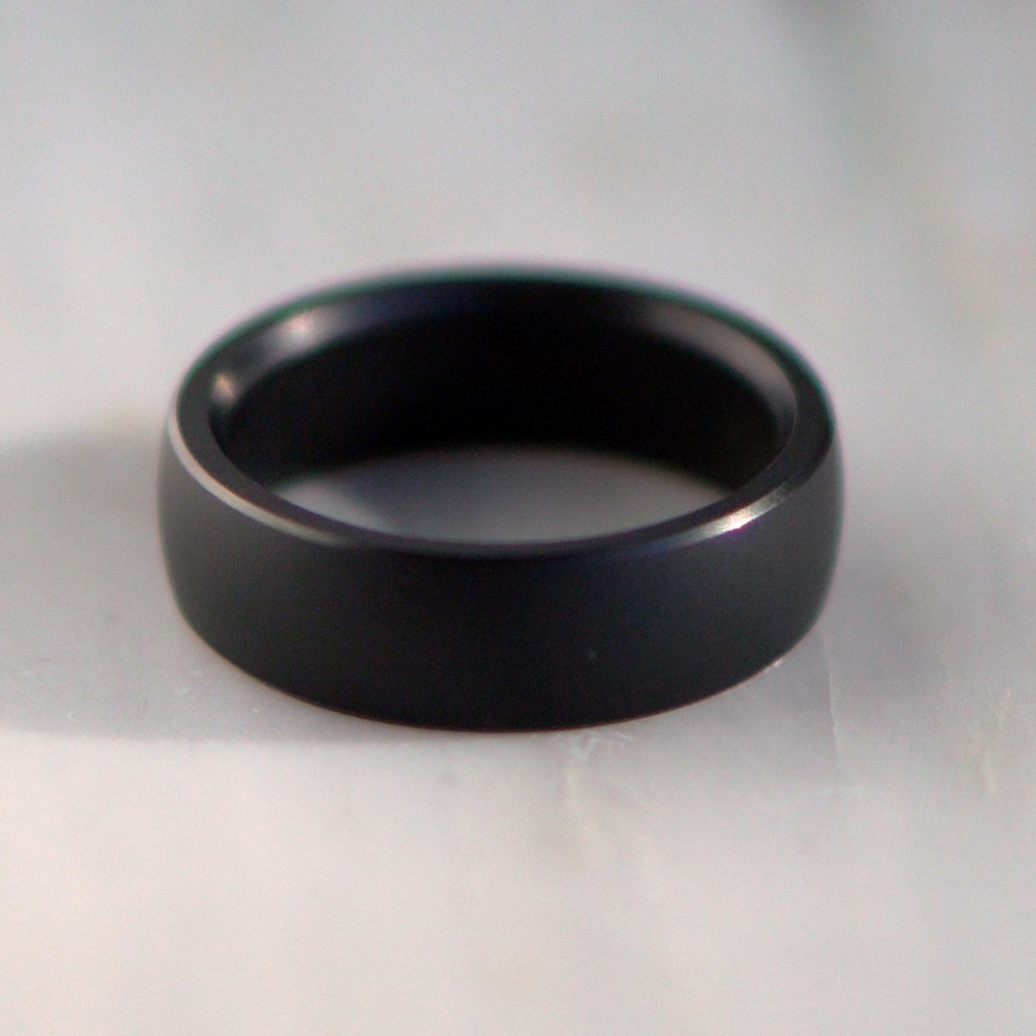 The Symbolism of Men's Wedding Bands: A Tale of Love and Commitment