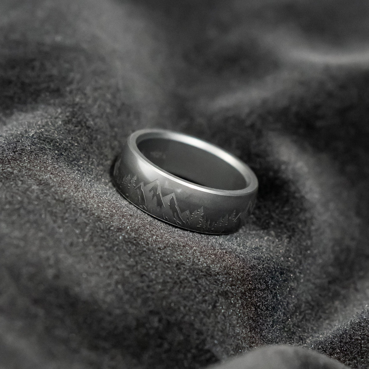 Elysium NYX | Men's Ring | Custom Laser Pattern